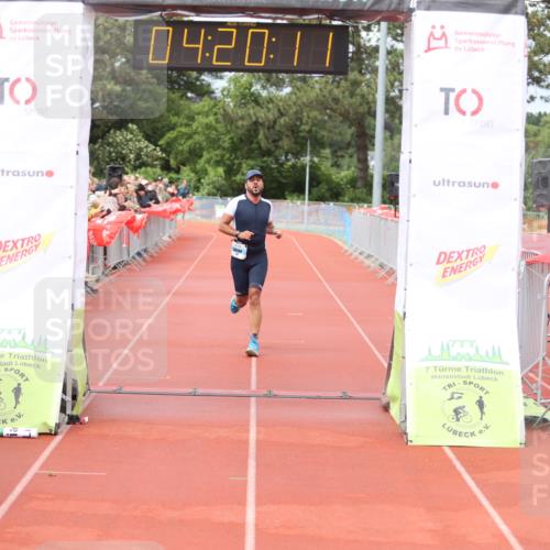 14.06.2026 - 7 Türme Triathlon Andreas Tolksdorf http://msf.ph/oto/9799472 14.06.2026 15:20:09 Ziel 942 meine-sportfotos.de