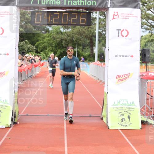 14.06.2026 - 7 Türme Triathlon Andreas Tolksdorf http://msf.ph/oto/9799483 14.06.2026 15:20:24 Ziel 838, 947 meine-sportfotos.de