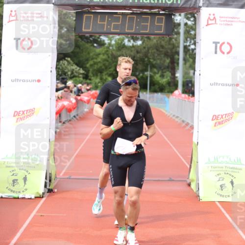 14.06.2026 - 7 Türme Triathlon Andreas Tolksdorf http://msf.ph/oto/9799493 14.06.2026 15:20:37 Ziel 1014, 1157 meine-sportfotos.de