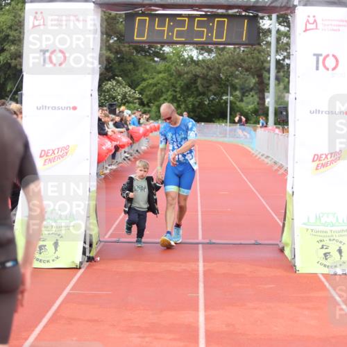 14.06.2026 - 7 Türme Triathlon Andreas Tolksdorf http://msf.ph/oto/9799595 14.06.2026 15:24:59 Ziel 950, 981, 1026 meine-sportfotos.de