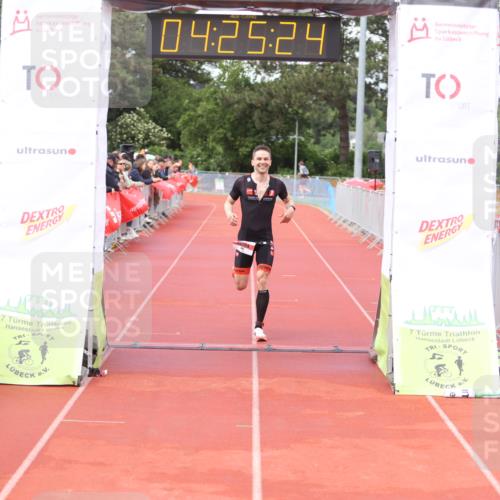 14.06.2026 - 7 Türme Triathlon Andreas Tolksdorf http://msf.ph/oto/9799605 14.06.2026 15:25:22 Ziel 746 meine-sportfotos.de