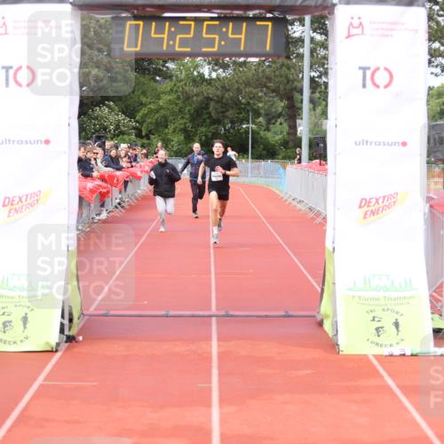 14.06.2026 - 7 Türme Triathlon Andreas Tolksdorf http://msf.ph/oto/9799619 14.06.2026 15:25:46 Ziel 1192 meine-sportfotos.de