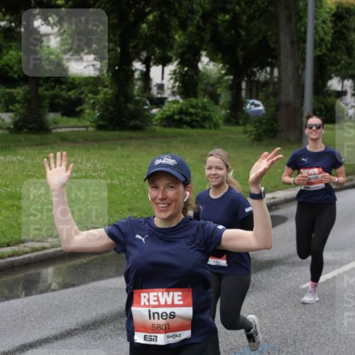 14.06.2026 - REWE Women's Run Jannik Wohlers http://msf.ph/oto/9799621 14.06.2026 10:39:17 Laufen 5801, 57 meine-sportfotos.de