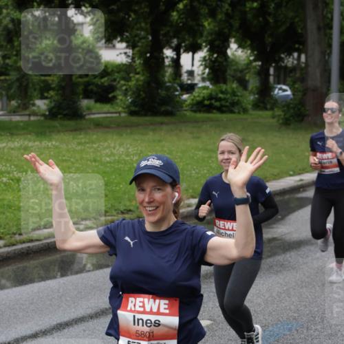 14.06.2026 - REWE Women's Run Jannik Wohlers http://msf.ph/oto/9799624 14.06.2026 10:39:17 Laufen 5801, 657 meine-sportfotos.de