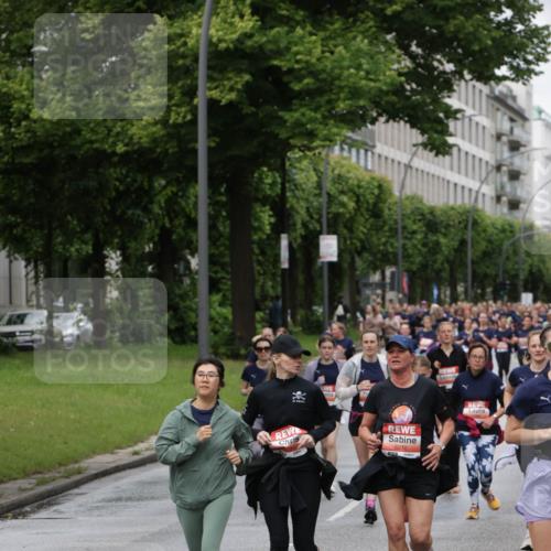14.06.2026 - REWE Women's Run Jannik Wohlers http://msf.ph/oto/9799634 14.06.2026 10:39:19 Laufen 122 meine-sportfotos.de