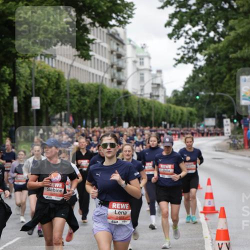 14.06.2026 - REWE Women's Run Jannik Wohlers http://msf.ph/oto/9799639 14.06.2026 10:39:20 Laufen 5212, 57, 5403, 7 meine-sportfotos.de