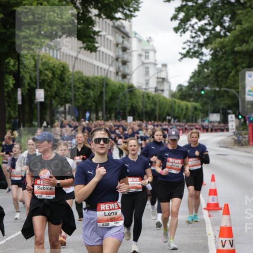 14.06.2026 - REWE Women's Run Jannik Wohlers http://msf.ph/oto/9799649 14.06.2026 10:39:20 Laufen 5212, 57, 5403, 7, 12 meine-sportfotos.de