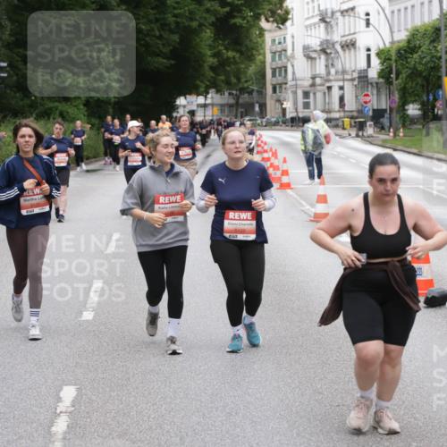 14.06.2026 - REWE Women's Run Jannik Wohlers http://msf.ph/oto/9799711 14.06.2026 11:02:07 Laufen 5131, 5128, 01 meine-sportfotos.de
