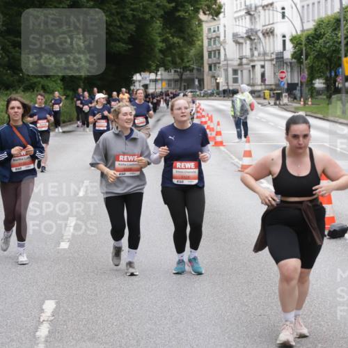 14.06.2026 - REWE Women's Run Jannik Wohlers http://msf.ph/oto/9799712 14.06.2026 11:02:07 Laufen 5129, 5128, 57, 1 meine-sportfotos.de