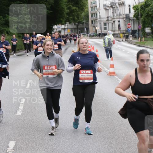 14.06.2026 - REWE Women's Run Jannik Wohlers http://msf.ph/oto/9799724 14.06.2026 11:02:07 Laufen 5131, 57, 5129, 7, 5128, 7, 01 meine-sportfotos.de