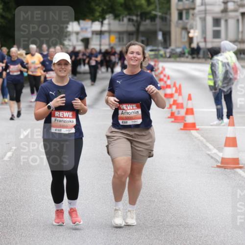 14.06.2026 - REWE Women's Run Jannik Wohlers http://msf.ph/oto/9799762 14.06.2026 11:02:11 Laufen 5459, 57, 5931 meine-sportfotos.de