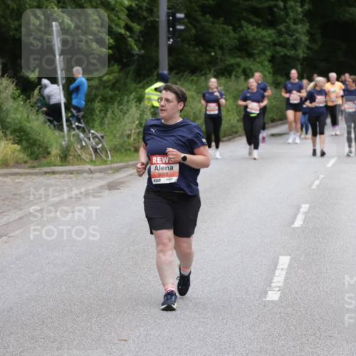 14.06.2026 - REWE Women's Run Jannik Wohlers http://msf.ph/oto/9799779 14.06.2026 11:02:12 Laufen 5841, 5099, 7, 5459 meine-sportfotos.de