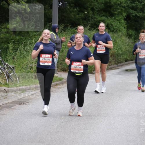 14.06.2026 - REWE Women's Run Jannik Wohlers http://msf.ph/oto/9799799 14.06.2026 11:02:17 Laufen 5643, 7, 5825, 57 meine-sportfotos.de