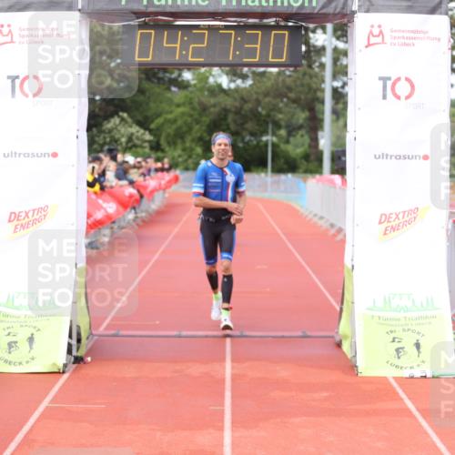 14.06.2026 - 7 Türme Triathlon Andreas Tolksdorf http://msf.ph/oto/9799823 14.06.2026 15:27:29 Ziel 851, 994 meine-sportfotos.de