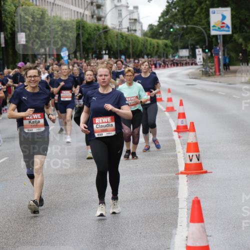 14.06.2026 - REWE Women's Run Jannik Wohlers http://msf.ph/oto/9799829 14.06.2026 10:39:42 Laufen 5455, 57, 5886, 57 meine-sportfotos.de