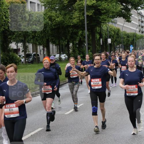 14.06.2026 - REWE Women's Run Jannik Wohlers http://msf.ph/oto/9799839 14.06.2026 10:39:43 Laufen 5115, 57, 5455, 57, 5886, 7 meine-sportfotos.de