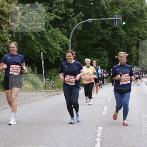 14.06.2026 - REWE Women's Run Jannik Wohlers http://msf.ph/oto/9799883 14.06.2026 11:02:26 Laufen 5544, 5925, 5947, 5732, 51 meine-sportfotos.de