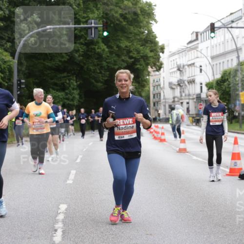 14.06.2026 - REWE Women's Run Jannik Wohlers http://msf.ph/oto/9799886 14.06.2026 11:02:27 Laufen 5947, 5732, 7 meine-sportfotos.de
