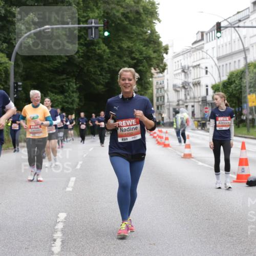 14.06.2026 - REWE Women's Run Jannik Wohlers http://msf.ph/oto/9799889 14.06.2026 11:02:27 Laufen 5947, 5732, 657 meine-sportfotos.de