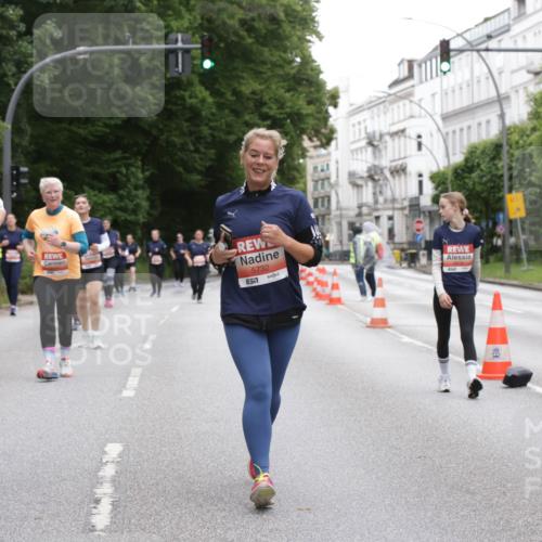 14.06.2026 - REWE Women's Run Jannik Wohlers http://msf.ph/oto/9799893 14.06.2026 11:02:27 Laufen 5732, 57, 5947, 7 meine-sportfotos.de