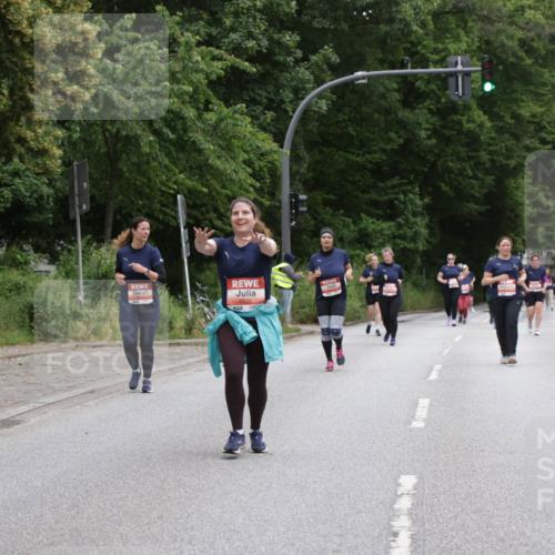 14.06.2026 - REWE Women's Run Jannik Wohlers http://msf.ph/oto/9799927 14.06.2026 11:02:33 Laufen 5900, 7, 7, 6039 meine-sportfotos.de