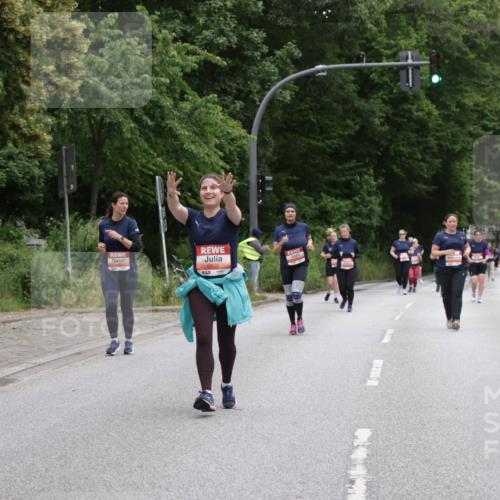14.06.2026 - REWE Women's Run Jannik Wohlers http://msf.ph/oto/9799929 14.06.2026 11:02:33 Laufen 6039 meine-sportfotos.de