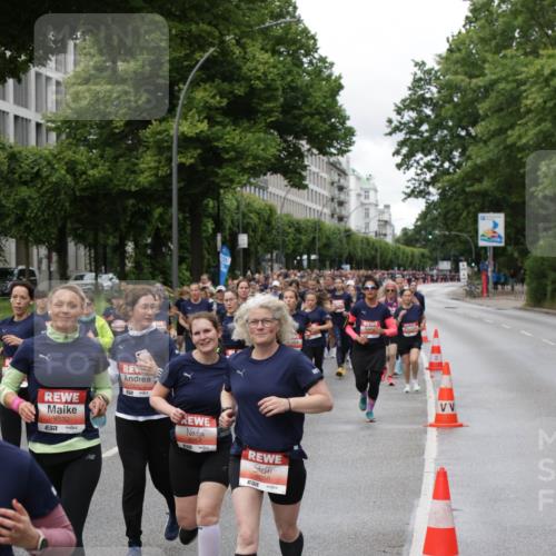 14.06.2026 - REWE Women's Run Jannik Wohlers http://msf.ph/oto/9799933 14.06.2026 10:39:51 Laufen 5532, 7, 5672, 6054, 6056 meine-sportfotos.de