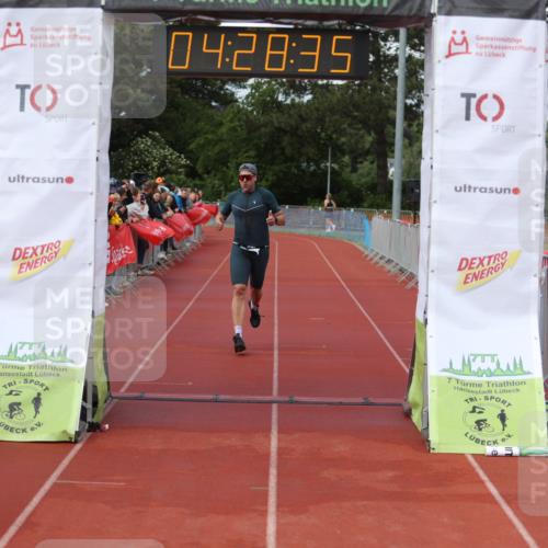 14.06.2026 - 7 Türme Triathlon Andreas Tolksdorf http://msf.ph/oto/9799995 14.06.2026 15:28:33 Ziel 1058, 1081 meine-sportfotos.de
