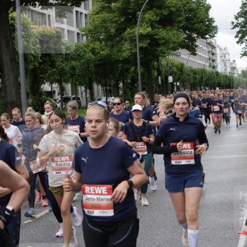 14.06.2026 - REWE Women's Run Jannik Wohlers http://msf.ph/oto/9800014 14.06.2026 10:39:59 Laufen 5196, 157, 5873, 7, 5322, 517, 5183 meine-sportfotos.de