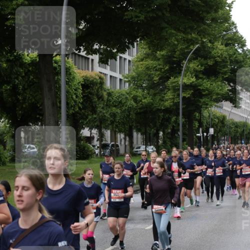 14.06.2026 - REWE Women's Run Jannik Wohlers http://msf.ph/oto/9800040 14.06.2026 10:40:02 Laufen 1068, 901 meine-sportfotos.de