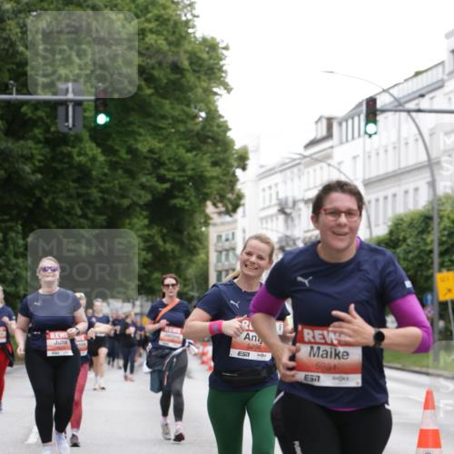 14.06.2026 - REWE Women's Run Jannik Wohlers http://msf.ph/oto/9800051 14.06.2026 11:02:44 Laufen 5296, 7, 5981, 7 meine-sportfotos.de