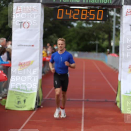 14.06.2026 - 7 Türme Triathlon Andreas Tolksdorf http://msf.ph/oto/9800053 14.06.2026 15:28:49 Ziel 1143 meine-sportfotos.de