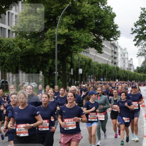 14.06.2026 - REWE Women's Run Jannik Wohlers http://msf.ph/oto/9800072 14.06.2026 10:40:06 Laufen 5929, 657, 5861, 7, 6025, 657 meine-sportfotos.de