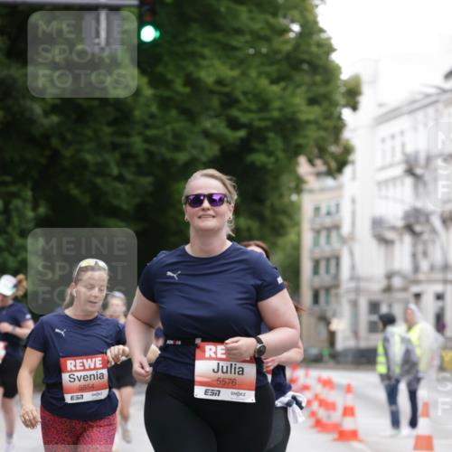 14.06.2026 - REWE Women's Run Jannik Wohlers http://msf.ph/oto/9800083 14.06.2026 11:02:47 Laufen 5854, 57, 5576, 7 meine-sportfotos.de