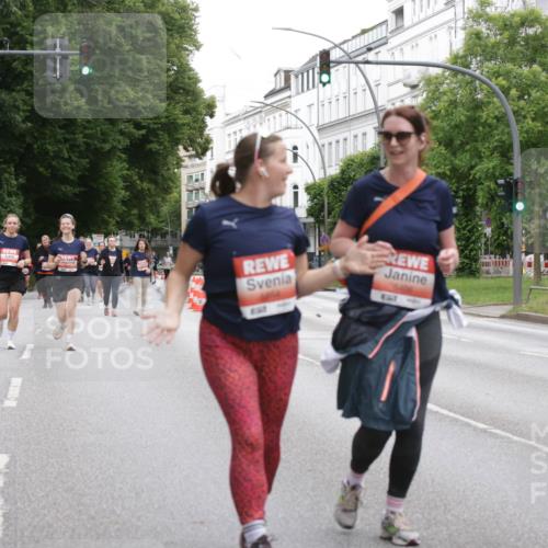 14.06.2026 - REWE Women's Run Jannik Wohlers http://msf.ph/oto/9800119 14.06.2026 11:02:50 Laufen 37, 7 meine-sportfotos.de