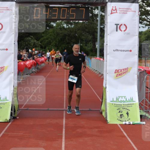 14.06.2026 - 7 Türme Triathlon Andreas Tolksdorf http://msf.ph/oto/9800148 14.06.2026 15:30:56 Ziel 1166, 1720 meine-sportfotos.de