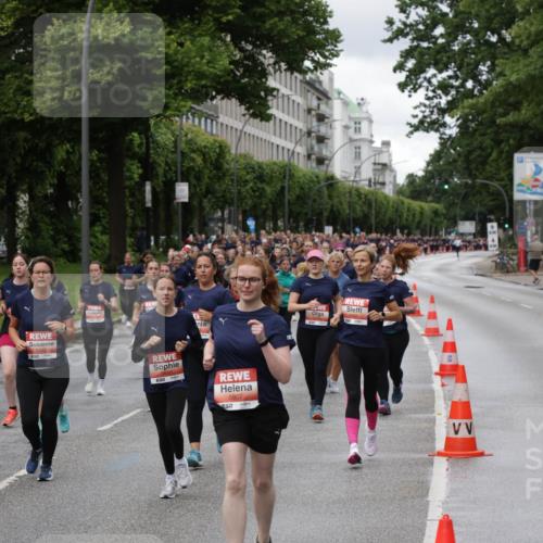14.06.2026 - REWE Women's Run Jannik Wohlers http://msf.ph/oto/9800154 14.06.2026 10:40:13 Laufen 5907 meine-sportfotos.de