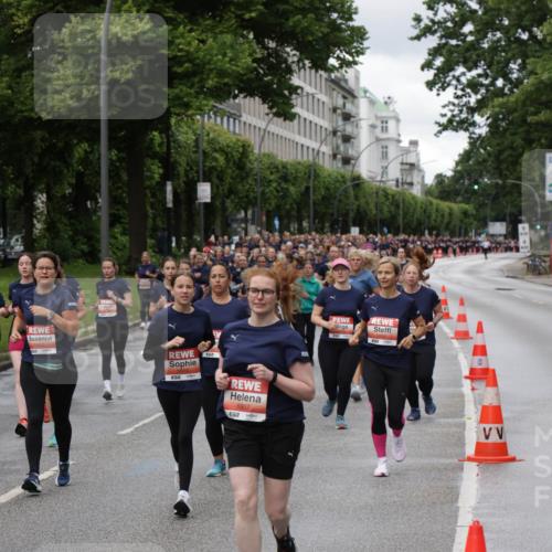 14.06.2026 - REWE Women's Run Jannik Wohlers http://msf.ph/oto/9800162 14.06.2026 10:40:13 Laufen 7, 5907, 517 meine-sportfotos.de