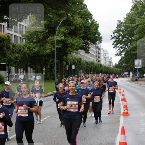 14.06.2026 - REWE Women's Run Jannik Wohlers http://msf.ph/oto/9800167 14.06.2026 10:40:16 Laufen 5274, 517, 5892 meine-sportfotos.de