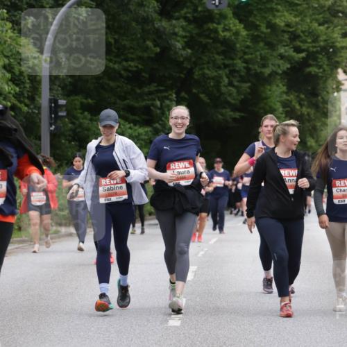 14.06.2026 - REWE Women's Run Jannik Wohlers http://msf.ph/oto/9800215 14.06.2026 11:03:03 Laufen 5278, 5465, 7, 51, 165, 5554, 7 meine-sportfotos.de