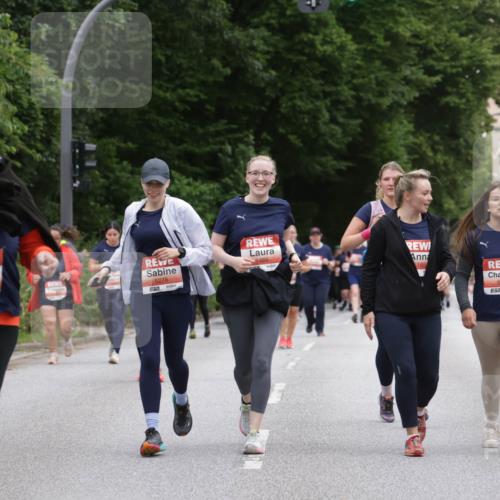 14.06.2026 - REWE Women's Run Jannik Wohlers http://msf.ph/oto/9800218 14.06.2026 11:03:03 Laufen 5465, 5278, 165, 7, 57, 5554, 57 meine-sportfotos.de
