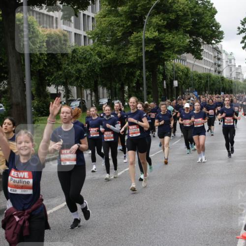 14.06.2026 - REWE Women's Run Jannik Wohlers http://msf.ph/oto/9800226 14.06.2026 10:40:23 Laufen 5529, 7, 7 meine-sportfotos.de