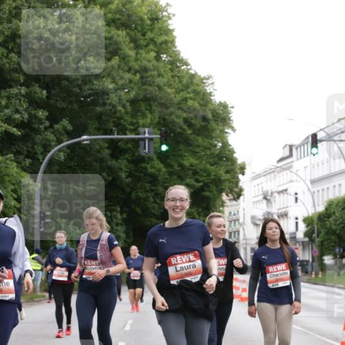 14.06.2026 - REWE Women's Run Jannik Wohlers http://msf.ph/oto/9800234 14.06.2026 11:03:06 Laufen 8, 5465, 165, 7 meine-sportfotos.de