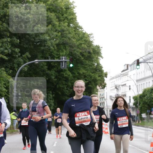 14.06.2026 - REWE Women's Run Jannik Wohlers http://msf.ph/oto/9800239 14.06.2026 11:03:06 Laufen 5465, 5554 meine-sportfotos.de