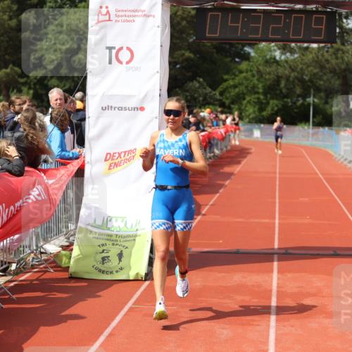 14.06.2026 - 7 Türme Triathlon Andreas Tolksdorf http://msf.ph/oto/9800273 14.06.2026 15:32:07 Ziel 1021, 1768 meine-sportfotos.de