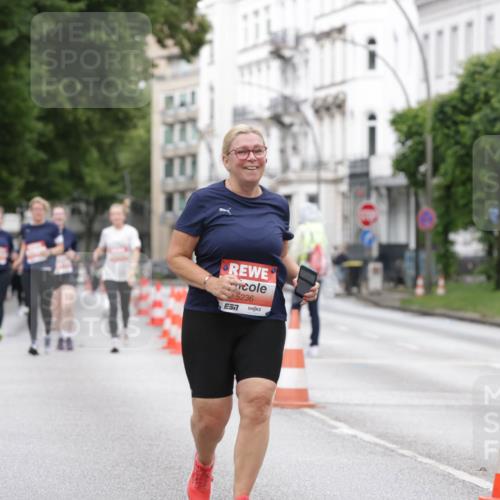 14.06.2026 - REWE Women's Run Jannik Wohlers http://msf.ph/oto/9800281 14.06.2026 11:03:12 Laufen 5236, 7, 040, 66, 93, 02, 22 meine-sportfotos.de