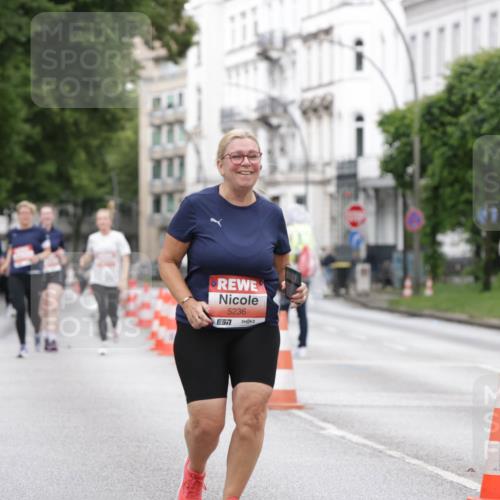 14.06.2026 - REWE Women's Run Jannik Wohlers http://msf.ph/oto/9800283 14.06.2026 11:03:12 Laufen 5236 meine-sportfotos.de
