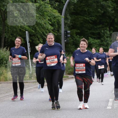 14.06.2026 - REWE Women's Run Jannik Wohlers http://msf.ph/oto/9800295 14.06.2026 11:03:14 Laufen 5240, 5938, 6517, 5937, 7 meine-sportfotos.de