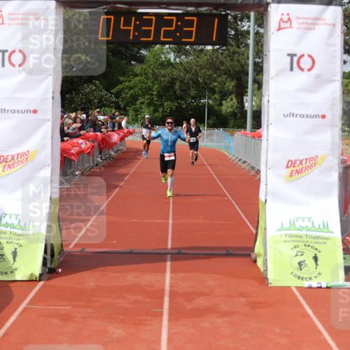 14.06.2026 - 7 Türme Triathlon Andreas Tolksdorf http://msf.ph/oto/9800325 14.06.2026 15:32:30 Ziel 840, 901, 917 meine-sportfotos.de