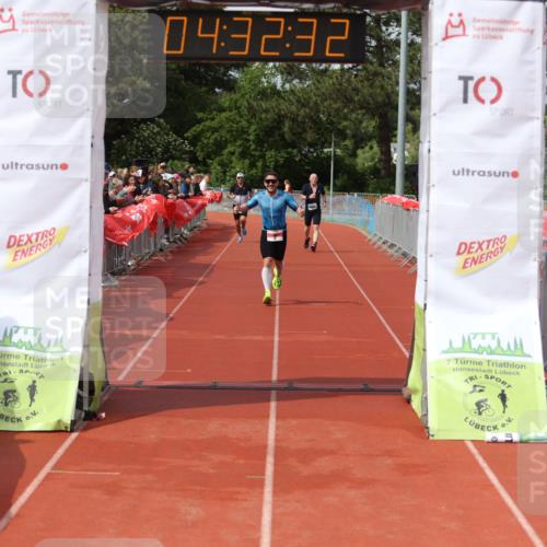 14.06.2026 - 7 Türme Triathlon Andreas Tolksdorf http://msf.ph/oto/9800329 14.06.2026 15:32:30 Ziel 840, 901, 917 meine-sportfotos.de